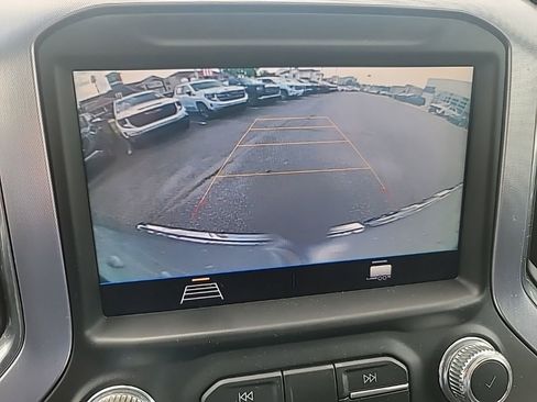 Used 2019 GMC Sierra 1500 SLE w/ X31 Off-Road Package AWD/4WD image 19