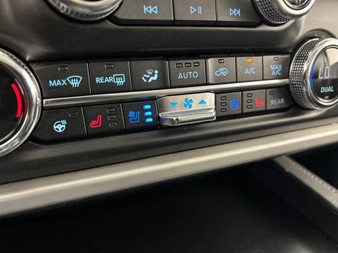 Used 2022 Ford Expedition XLT AWD/4WD image 21