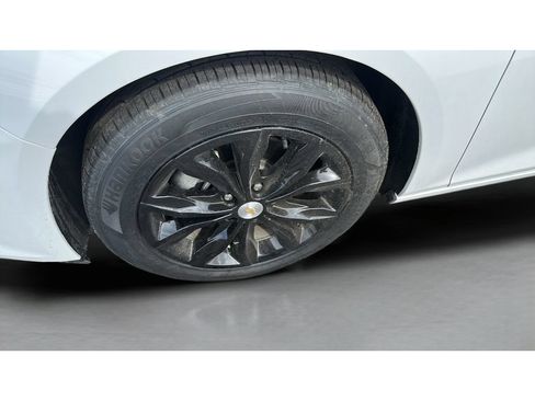 Used 2024 Chevrolet Malibu LT FWD image 20