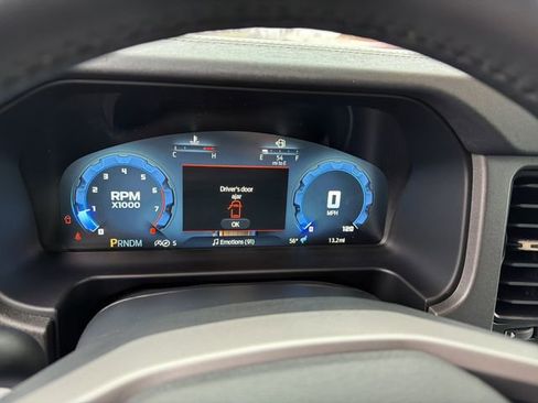 New 2025 Ford Bronco Badlands image 18