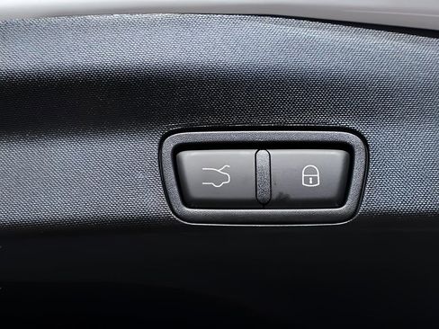 New 2025 Alfa Romeo Stelvio Sprint image 18