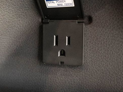 Certified 2023 Toyota Sienna XSE w/ XSE Plus Package image 39