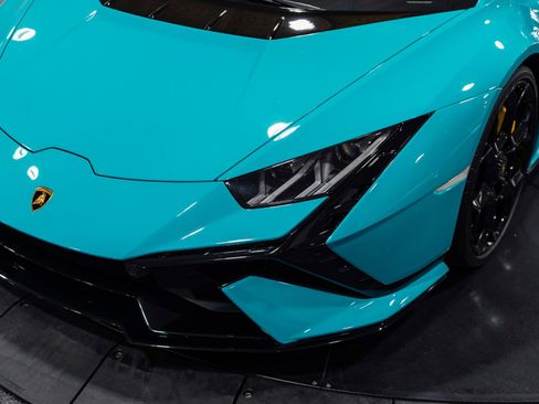Used 2023 Lamborghini Huracan Tecnica image 13