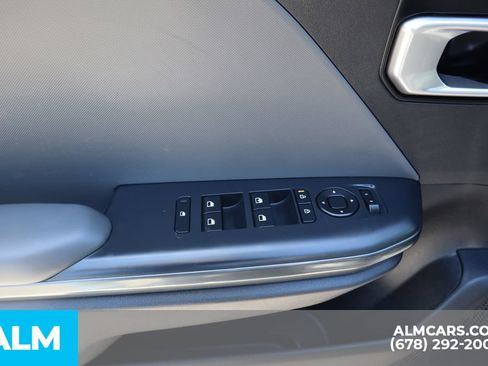 Used 2025 Kia K4 FWD image 12