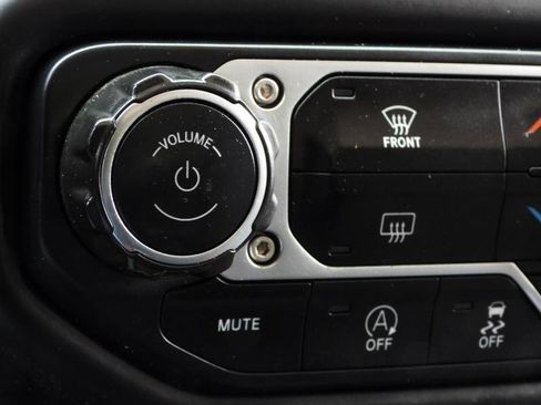 Used 2019 Jeep Wrangler Unlimited Sport S image 54