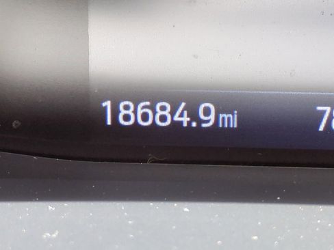 Used 2023 Ford Escape ST-Line w/ Tech Pack #1 FWD image 24