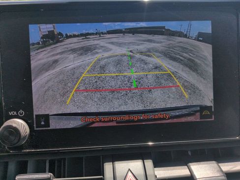 Used 2025 Toyota RAV4 XLE FWD image 28