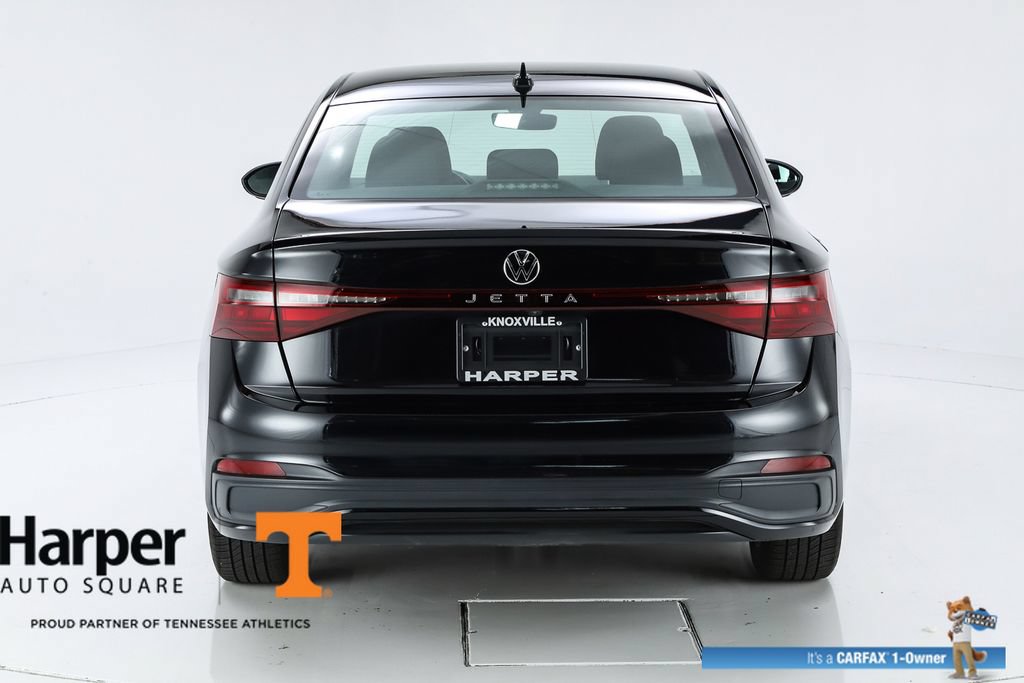 Used 2025 Volkswagen Jetta Sport FWD image 8