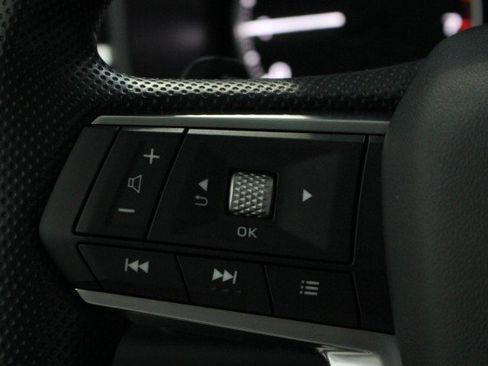 New 2026 Mitsubishi Outlander ES image 9