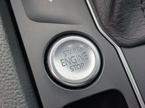 Used 2020 Volkswagen Atlas Cross Sport SEL Premium R-Line AWD/4WD image 22