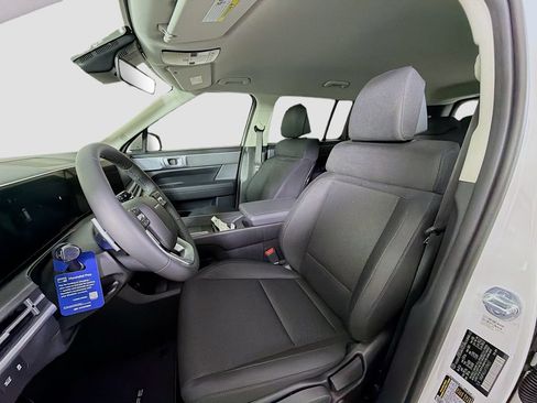 Used 2026 Hyundai Santa Fe SE FWD image 13