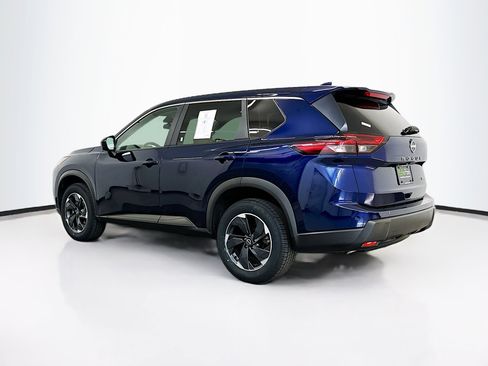 Used 2025 Nissan Rogue SV image 5