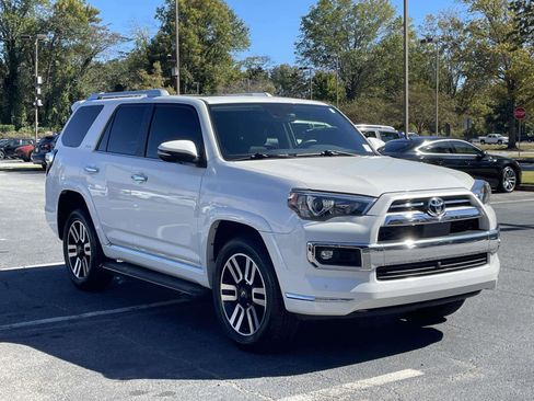 Used 2023 Toyota 4Runner Limited image 22