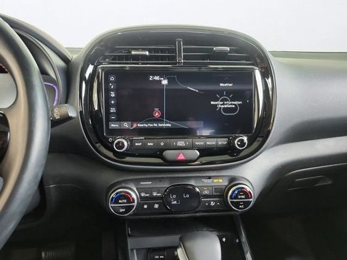 Certified 2024 Kia Soul GT-Line FWD image 18