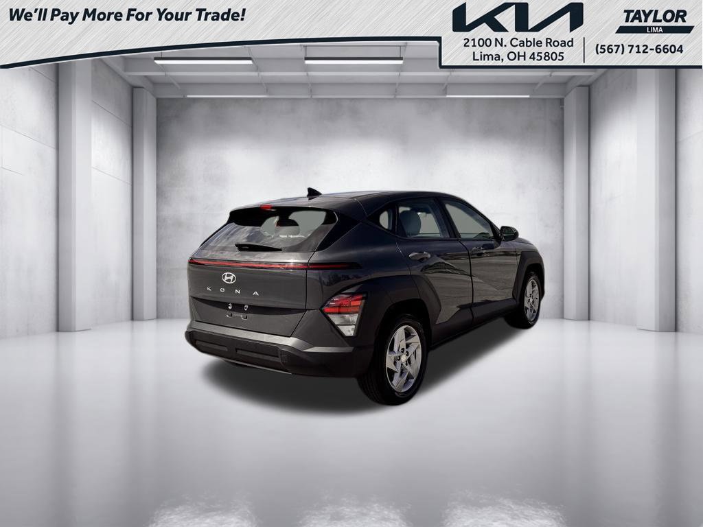 Used 2024 Hyundai Kona SE FWD image 2
