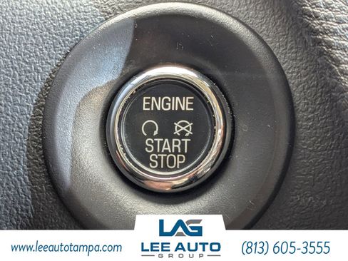 Used 2018 Lincoln MKT AWD image 32