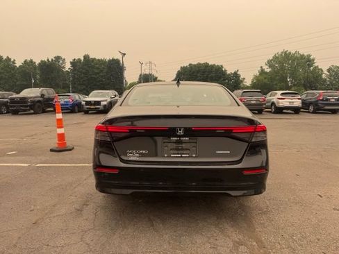 Used 2023 Honda Accord EX-L image 3