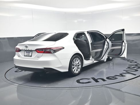 Used 2023 Toyota Camry LE FWD image 27