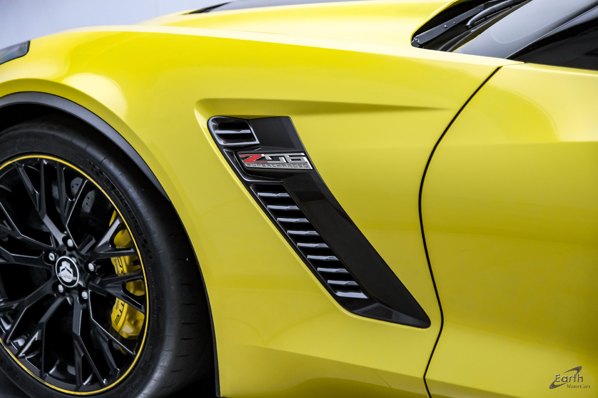 Used 2016 Chevrolet Corvette Z06 w/ C7.r Special Edition RWD image 40