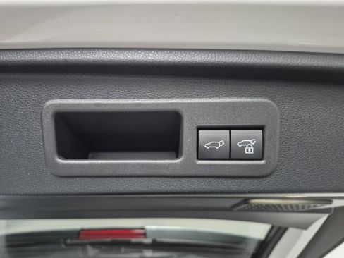 New 2025 Toyota 4Runner 4WD image 18