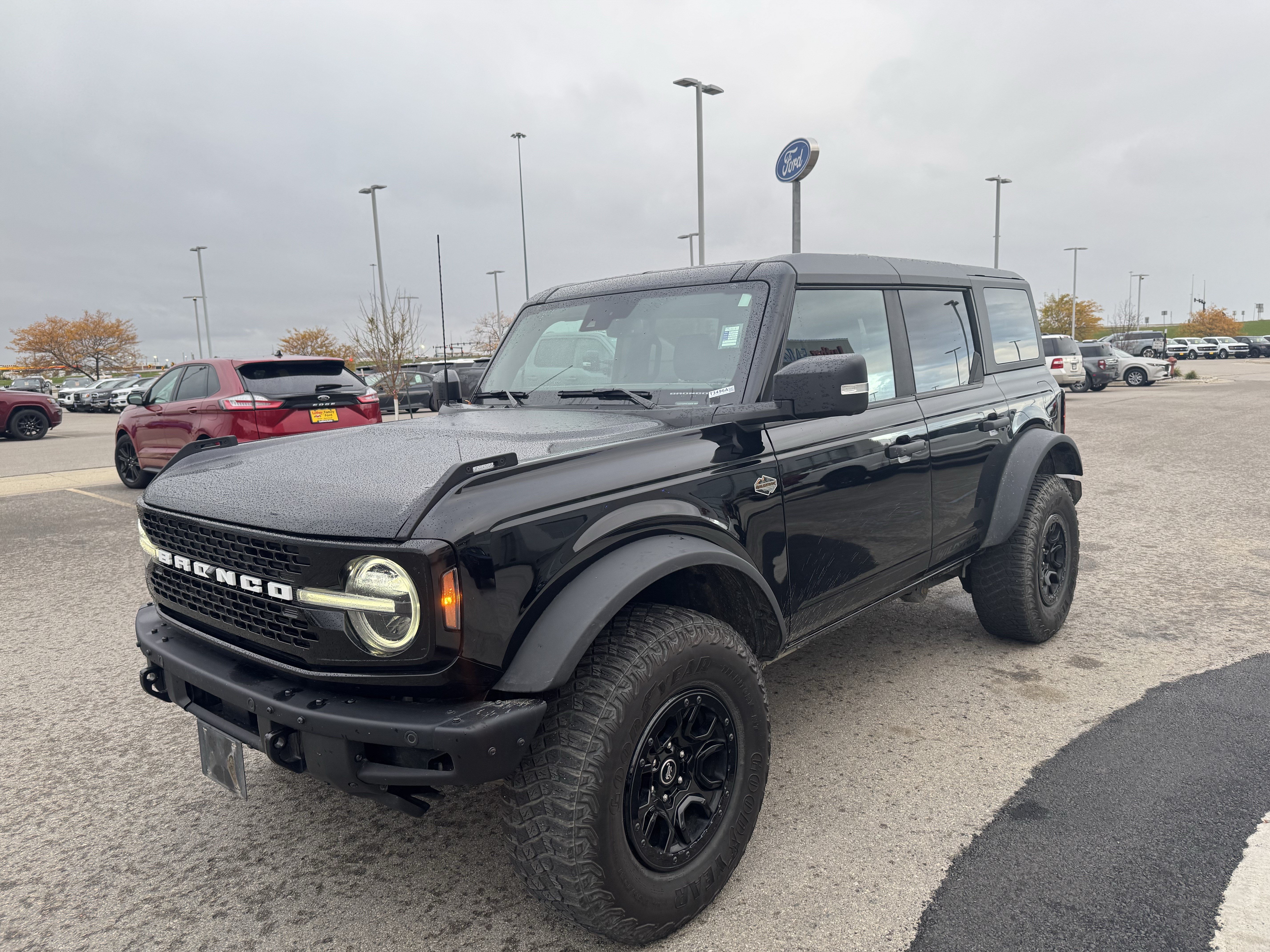 Used 2024 Ford Bronco Wildtrak AWD/4WD image 3
