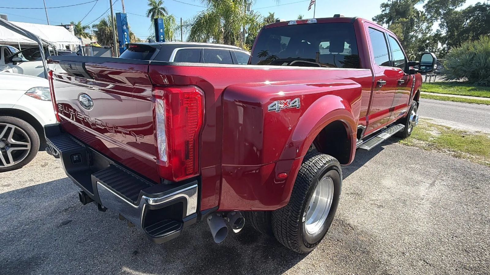 Used 2024 Ford F350 XLT AWD/4WD image 6