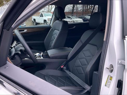 New 2026 Volkswagen Atlas SE image 11