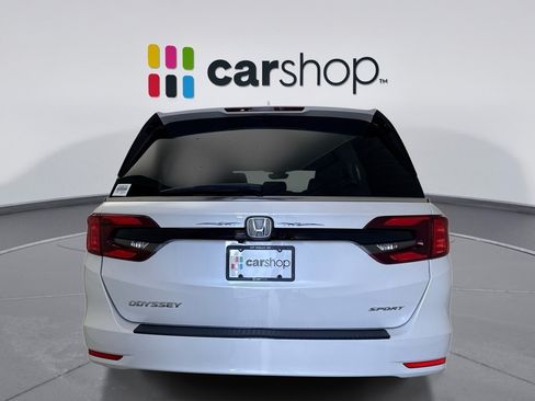 Used 2023 Honda Odyssey Sport image 4