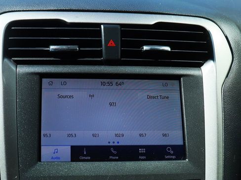 Used 2020 Ford Fusion SE image 47