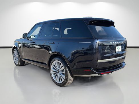 New 2026 Land Rover Range Rover SE image 3