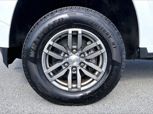 Used 2023 Chevrolet Colorado LT image 7