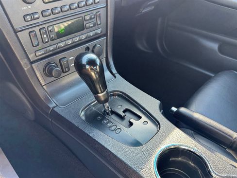 Used 2004 Ford Thunderbird RWD image 16