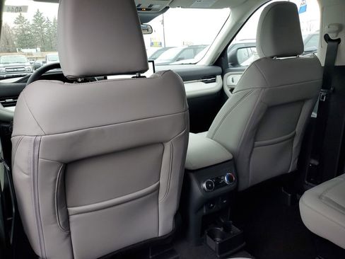 New 2026 Ford Explorer Active AWD/4WD image 31