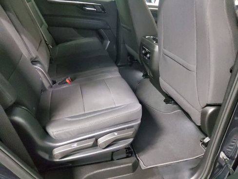 Used 2025 Chevrolet Tahoe LS image 13