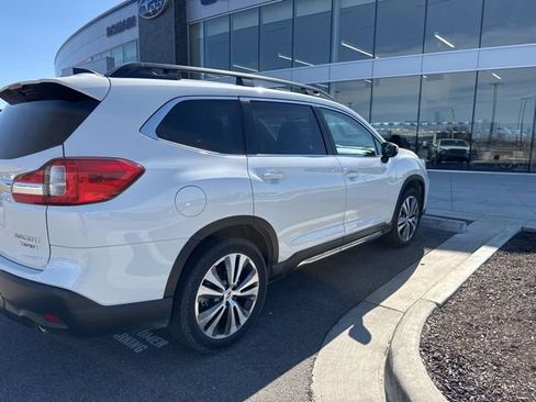 Used 2022 Subaru Ascent Limited w/ Technology Package image 5