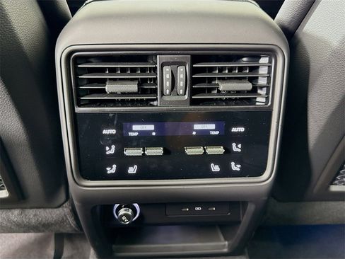 New 2025 Porsche Cayenne S image 27