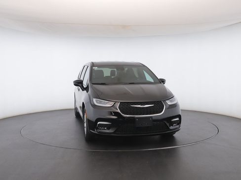 New 2026 Chrysler Pacifica Select image 36