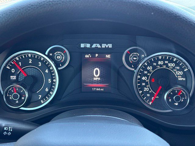 Used 2025 RAM 1500 Tradesman w/ Night Edition AWD/4WD image 26