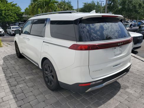 Used 2024 Kia Carnival SX Prestige FWD image 1