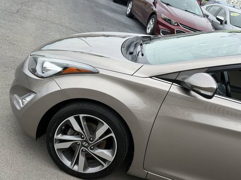 Used 2014 Hyundai Elantra Limited FWD image 2
