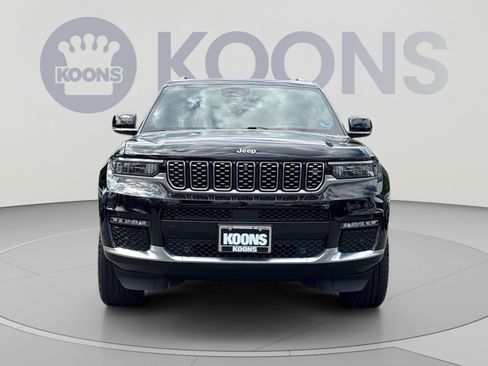 Used 2022 Jeep Grand Cherokee L Summit w/ Advanced Protech Group IV AWD/4WD image 11