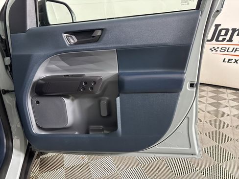 Used 2023 Ford Maverick Lariat w/ Lariat Luxury Package image 24