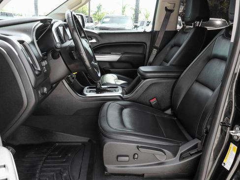 Used 2020 Chevrolet Colorado LT w/ Colorado RST Special Edition image 20