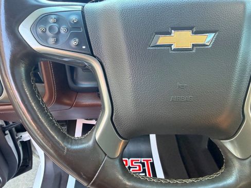 Used 2016 Chevrolet Silverado 2500 High Country w/ Duramax Plus Package AWD/4WD image 26