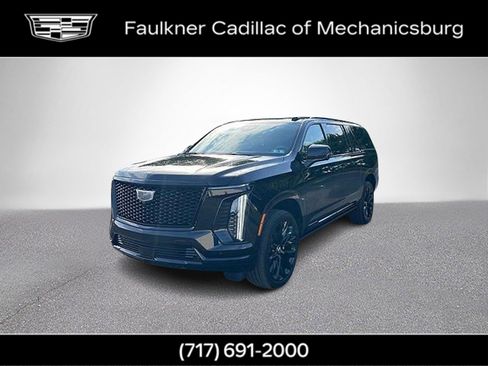 Certified 2026 Cadillac Escalade ESV Platinum Sport w/ LPO, ONYX Package AWD/4WD image 11