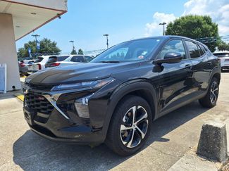 Used 2025 Chevrolet Trax RS w/ Driver Confidence Package FWD video 1
