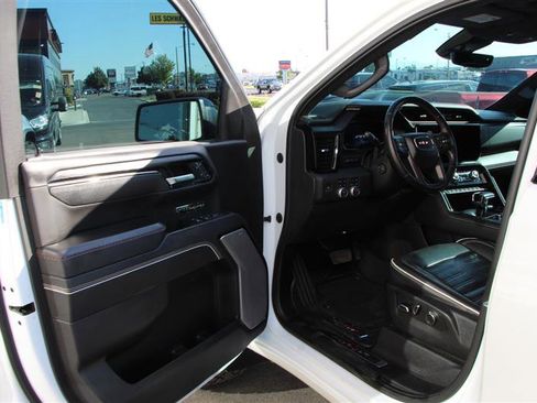 Used 2022 GMC Sierra 1500 AT4X image 20