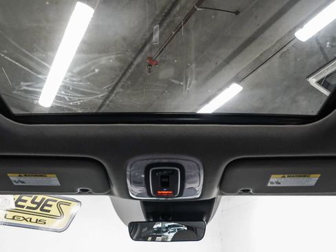 Used 2025 Hyundai Elantra SEL FWD image 16