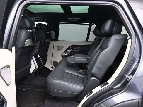 Used 2023 Land Rover Range Rover Long Wheelbase Autobiography AWD/4WD image 21