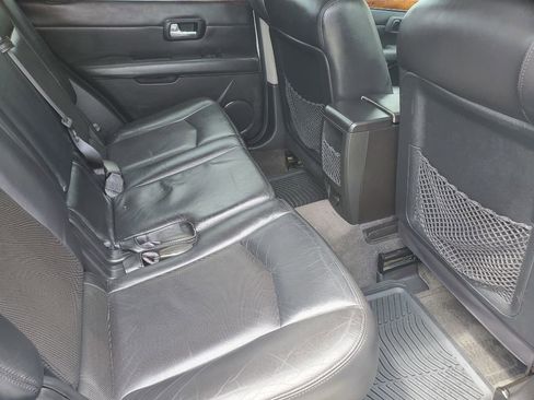Used 2009 Cadillac SRX 2WD w/ Third Row Seating Package image 32